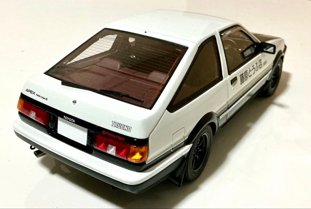 オートアート 1/18 頭文字D AE86 トレノProject D ver