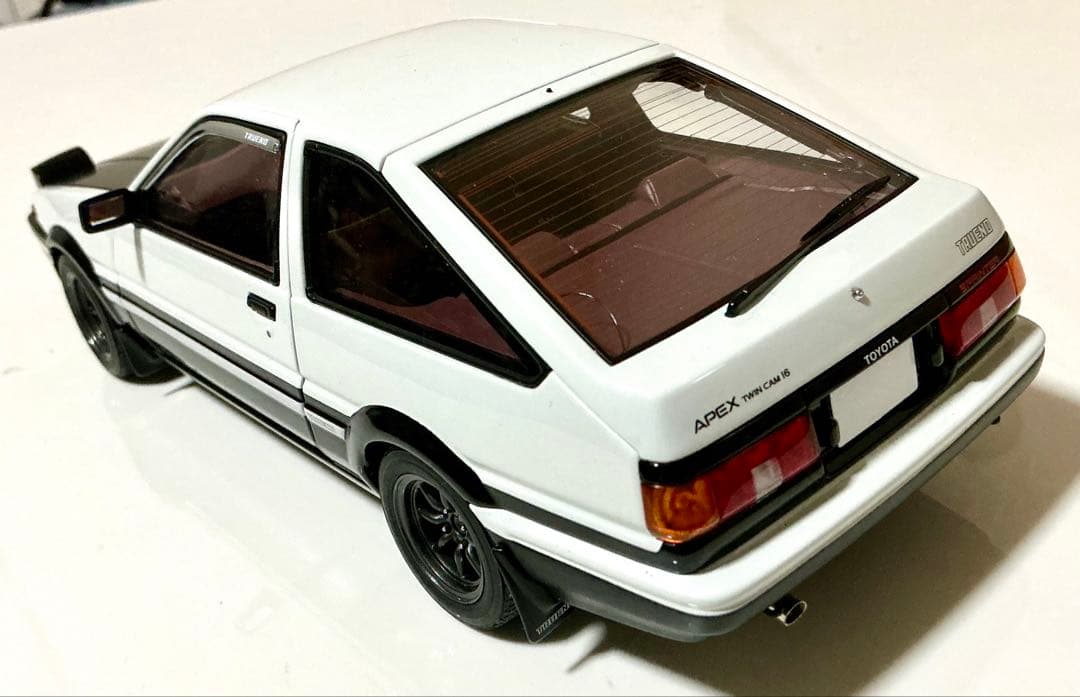 オートアート 1/18 頭文字D AE86 トレノProject D ver