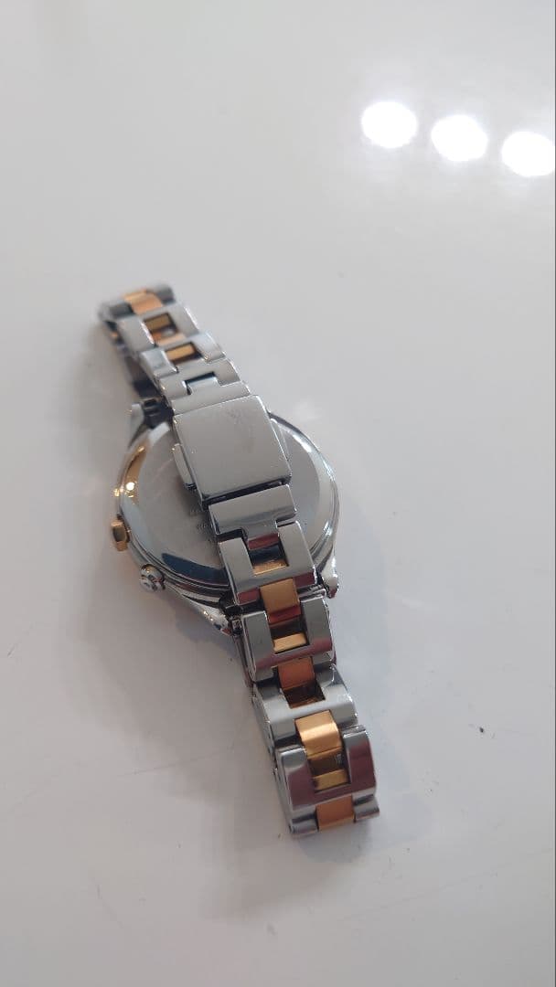 【週末セール】SEIKO LUKIA 綾瀬はるかコラボ　腕時計　電波ソーラー