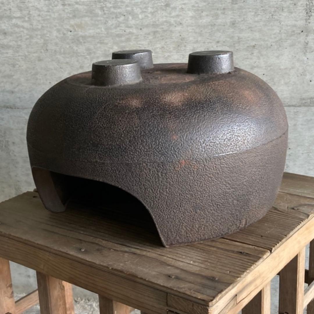 古い風炉 釜 火鉢 囲炉裏 五徳 鉄製 茶釜 灰付 茶道具 和風 古道具 レトロ