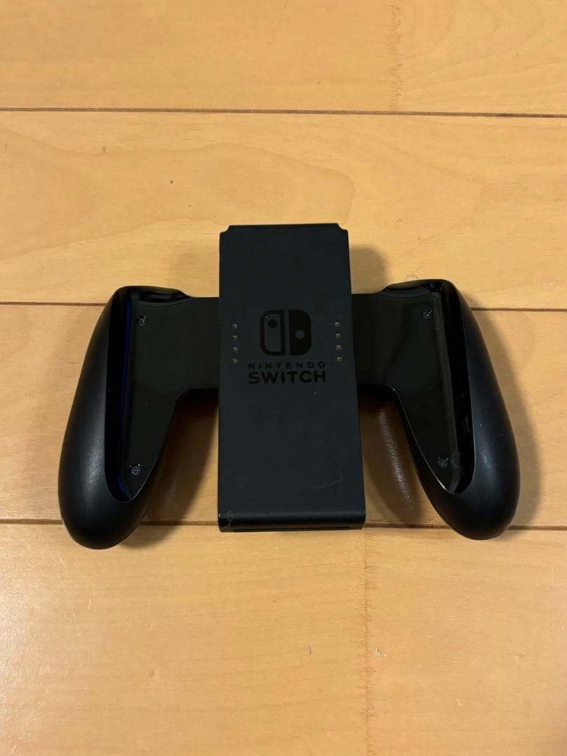 美品　Nintendo Switch ネオンブルー・ネオンレッド 本体