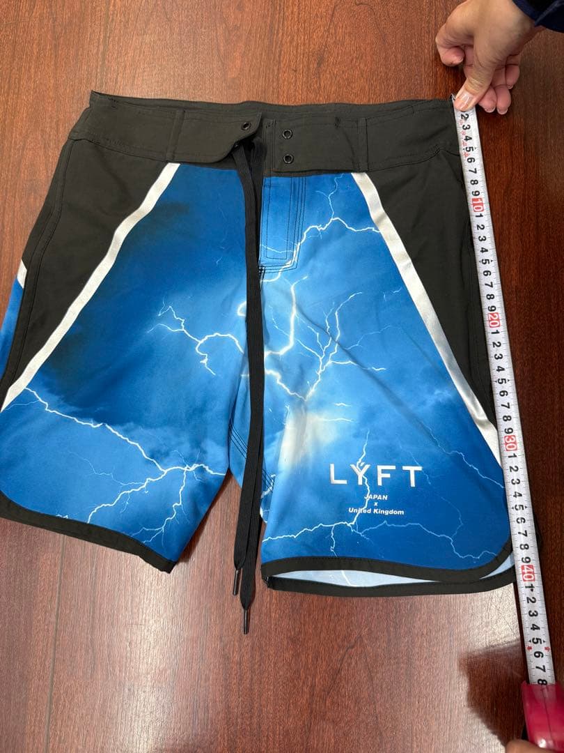 LYFT サーフパンツ　ボードショーツ