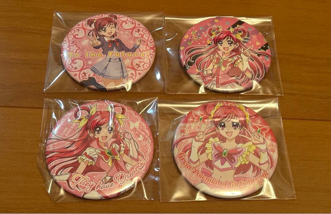 プリキュア　キュアドリーム　缶バッジ　4点セット