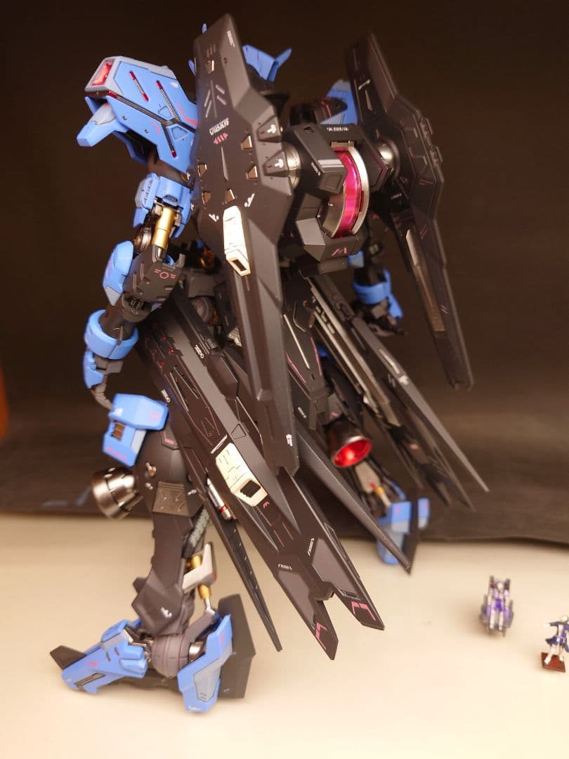 MG 1/100 ガンダムヴィダール塗装済 完成品