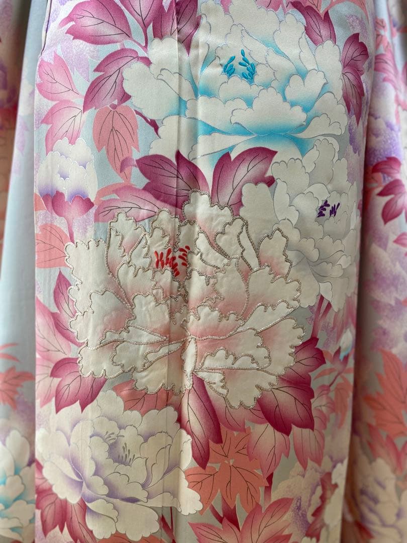 振袖フルセット！　流行りのニュアンスカラーに大きな花柄　くすみ水色地です♪