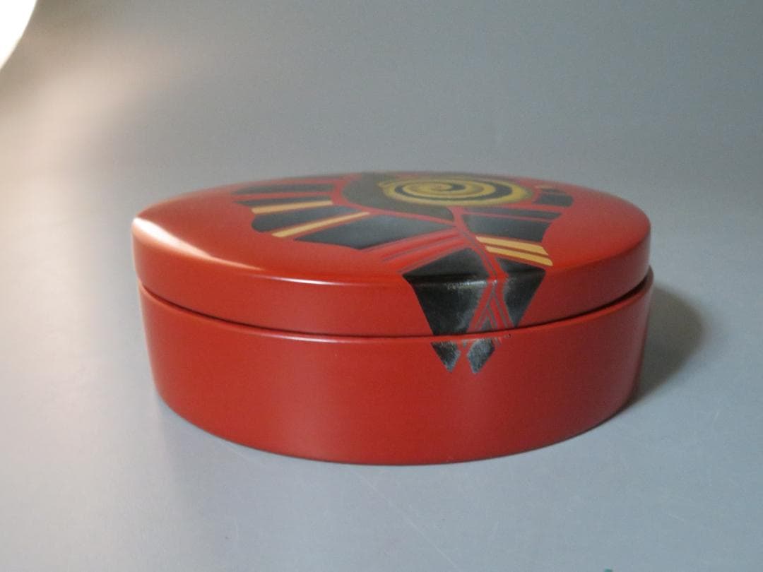 ◆250◆かたつむり蒔絵蓋物　小物入 漆器 燠人