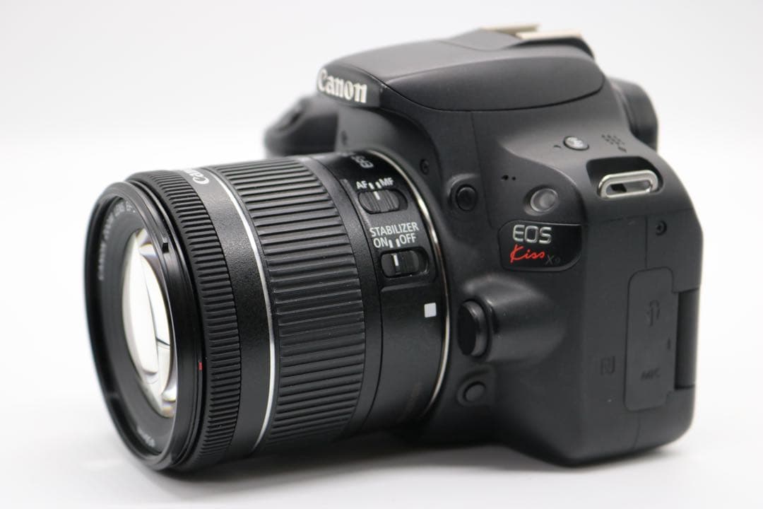 美品ですが少し訳アリ 【Canon EOS Kiss X9 ダブルレンズセット】