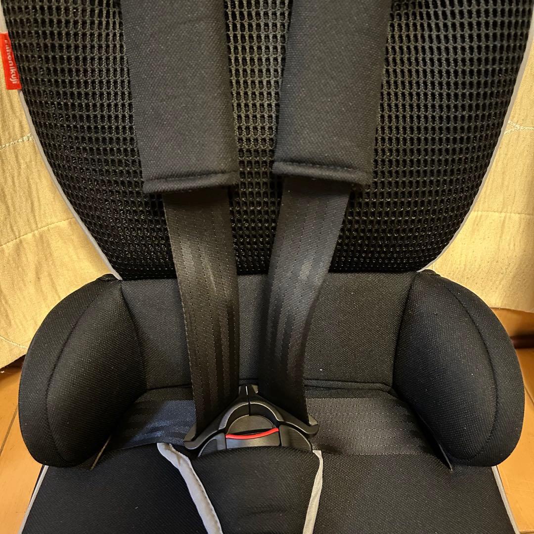 ☆美品☆ 日本育児　トラベルベスト EC+ ブラック　チャイルドシート