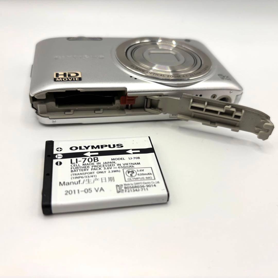 美品✨OLYMPUS VG-120 デジタルカメラ（シルバー）