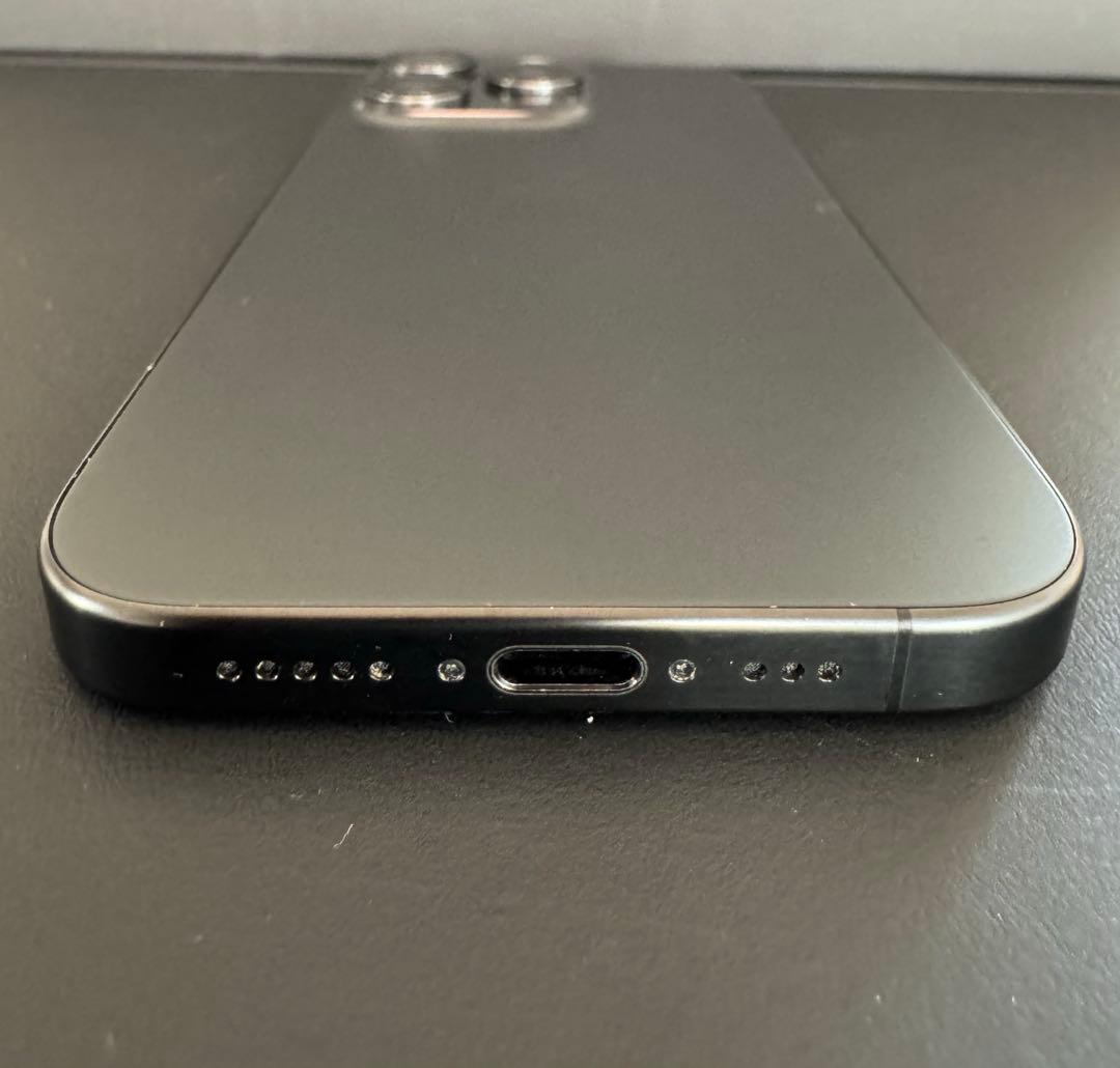 iPhone 15 Pro 256ギガ ブラック 本体 SIMフリー