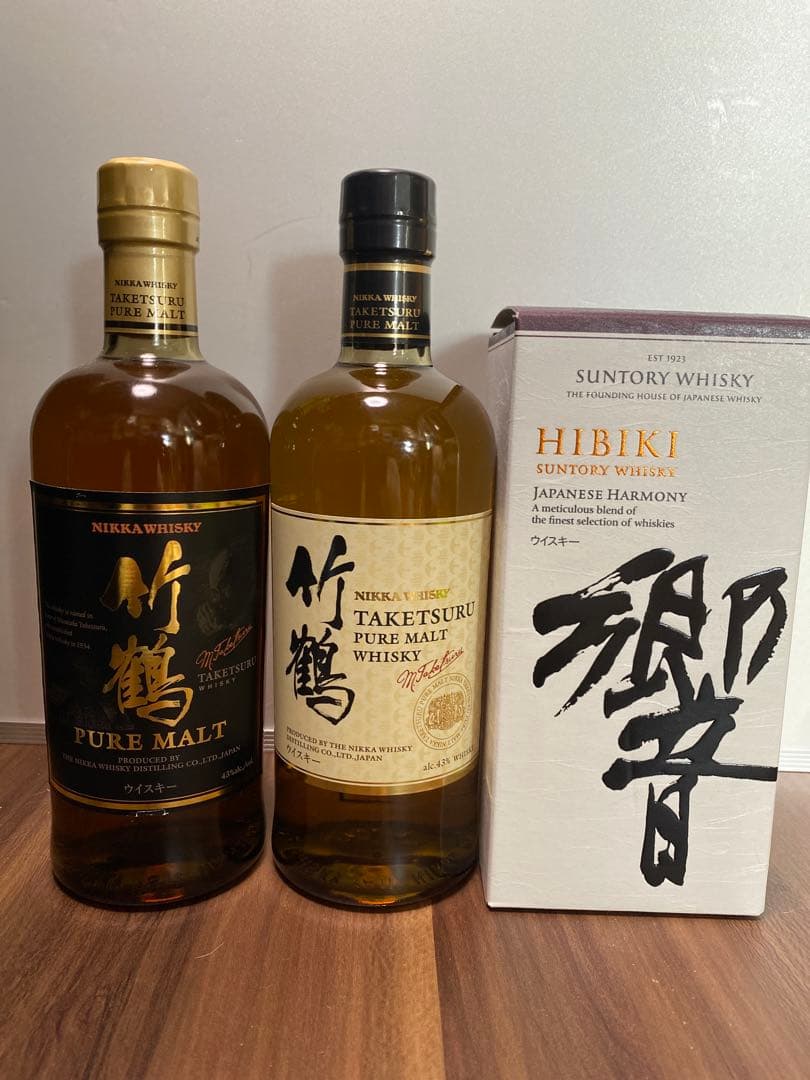 竹鶴ピュアモルト旧ラベル1本、山崎NA1本 響ジャパニーズハーモニー1本合計3本