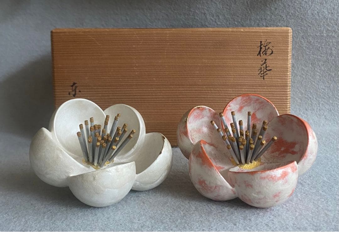 【京都・東哉製】梅華・紅白／梅の花・置物（修復品）