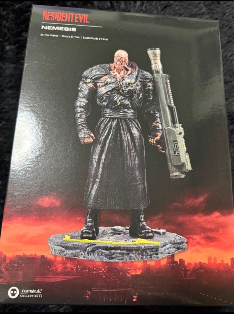 numskull バイオハザード ネメシス フィギュア スタチュー ナムスカル