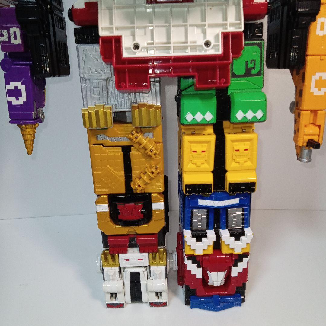 動物戦隊ジュウオウジャー　DXワイルドトウサイドデカキング