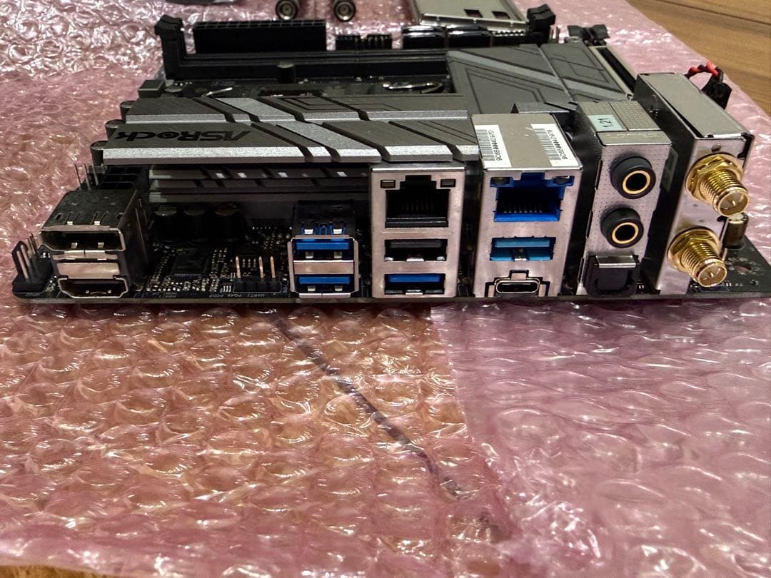 ASRock Z790M-ITX WiFi マザーボード