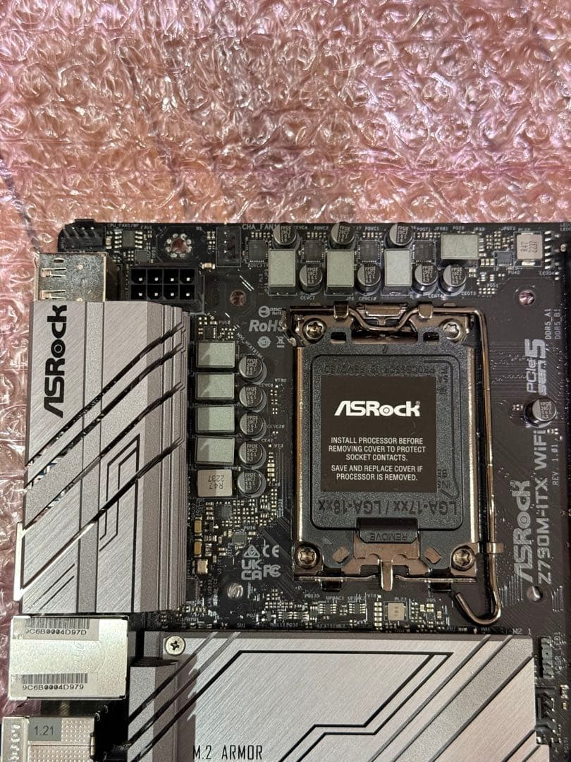 ASRock Z790M-ITX WiFi マザーボード