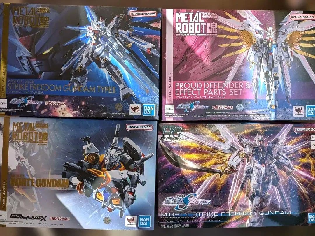 95.：PROUD DEFENDER, WHITE GUNDAM, FR新品