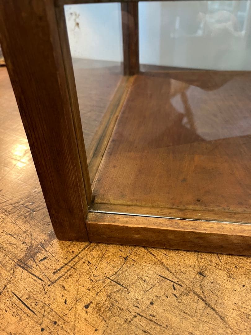 ガラスケース 3段 匂い有り ビンテージ アンティーク 昭和レトロ ショーケース