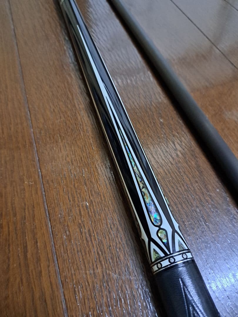 11/8まで出品　JFlowers キュー　11山　カーボンシャフト