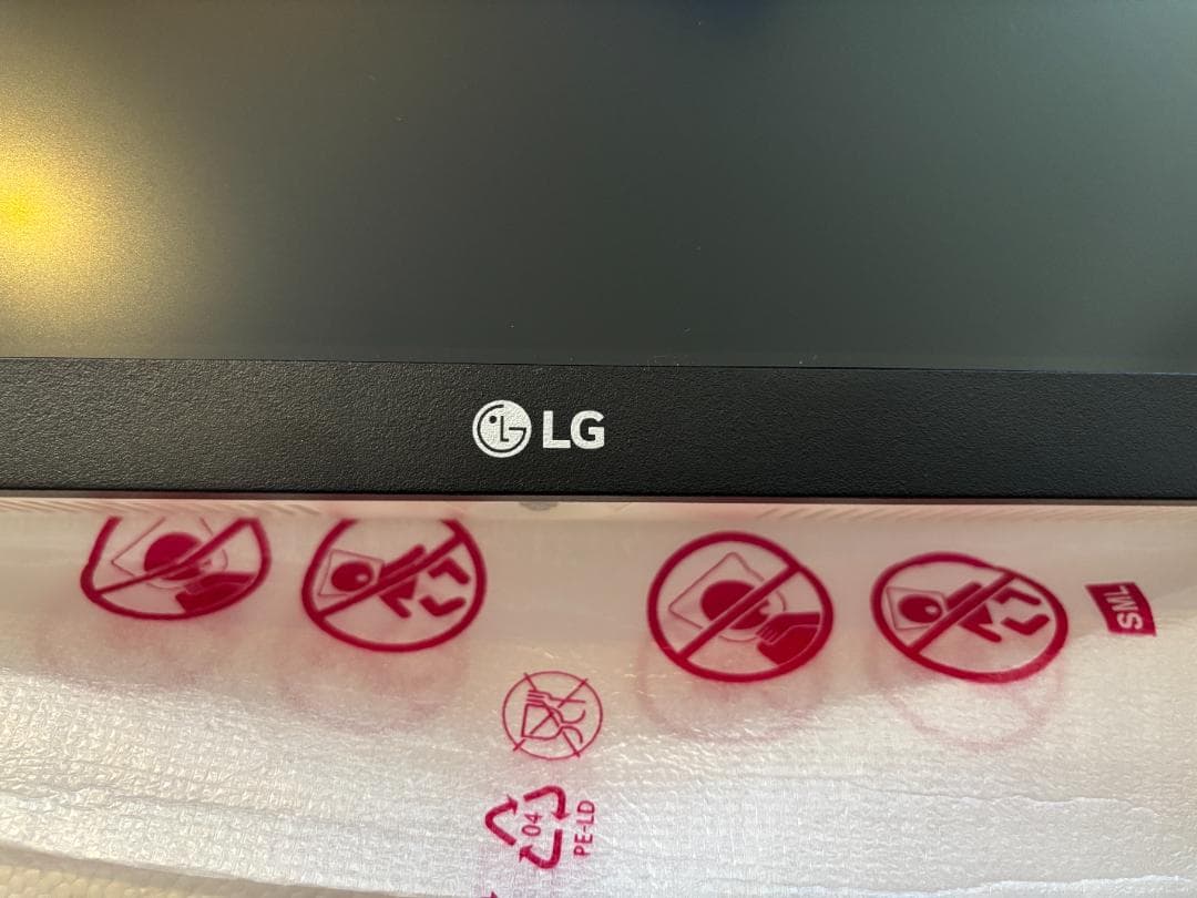 27UP650K-W LG UHD Monitor 4K 27型 モニター2/2