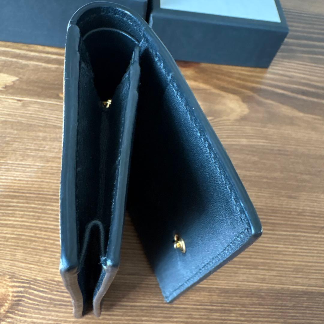 GUCCI GGパターン 二つ折りミニ財布ビー　ハチ