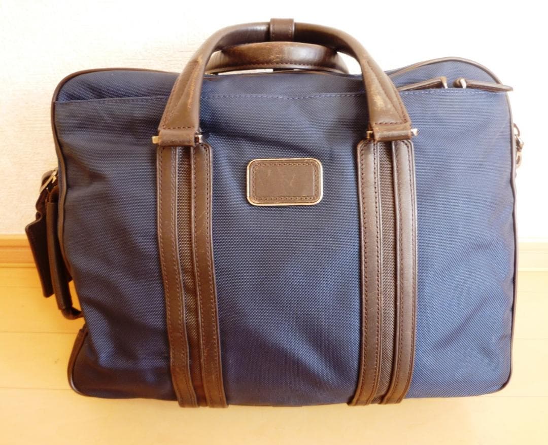 TUMI ネイビー 2way　ビジネスバッグ