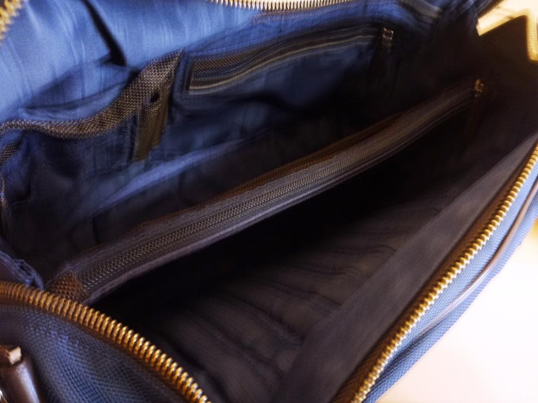 TUMI ネイビー 2way　ビジネスバッグ