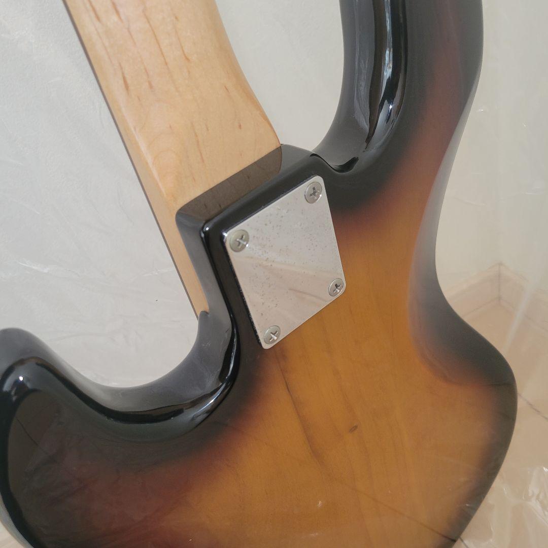 スクワイヤ　ジャズベース　サンバースト