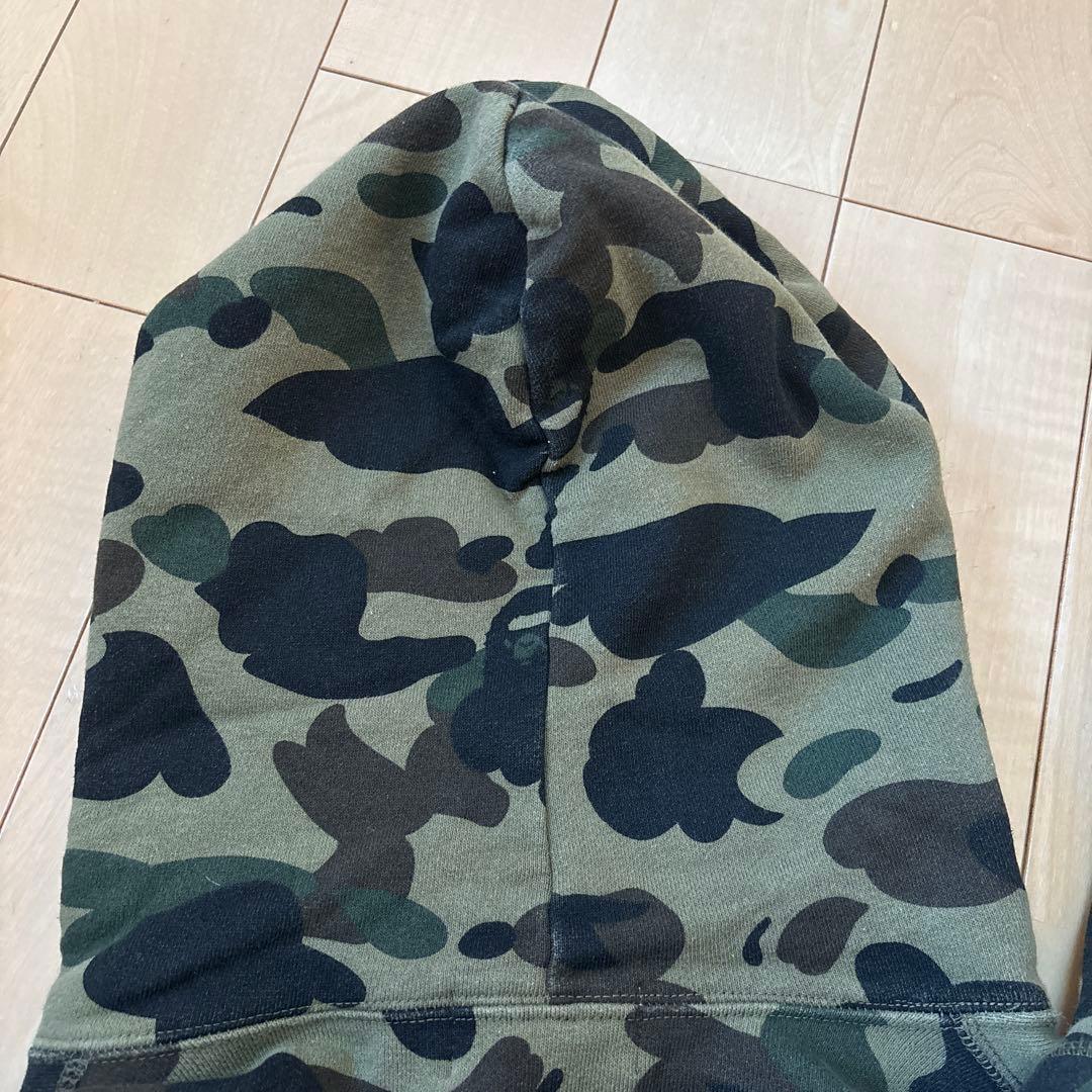 お値下げ中⭐︎アベイシングエイプ　パーカー　Green サイズS