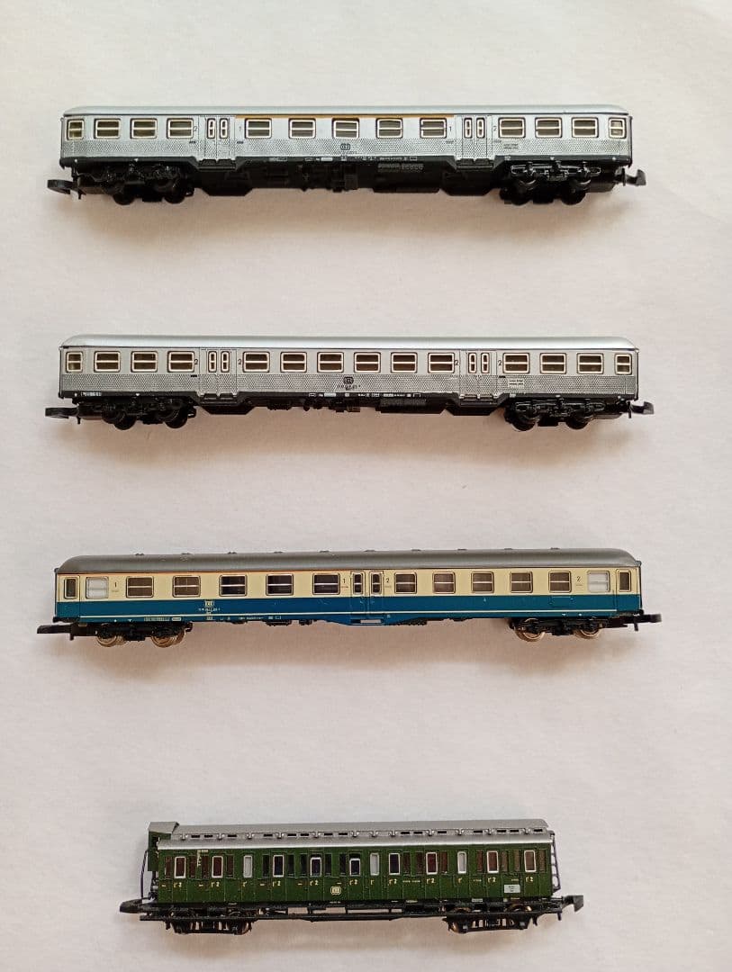 Zゲージ メルクリン 客車 4両