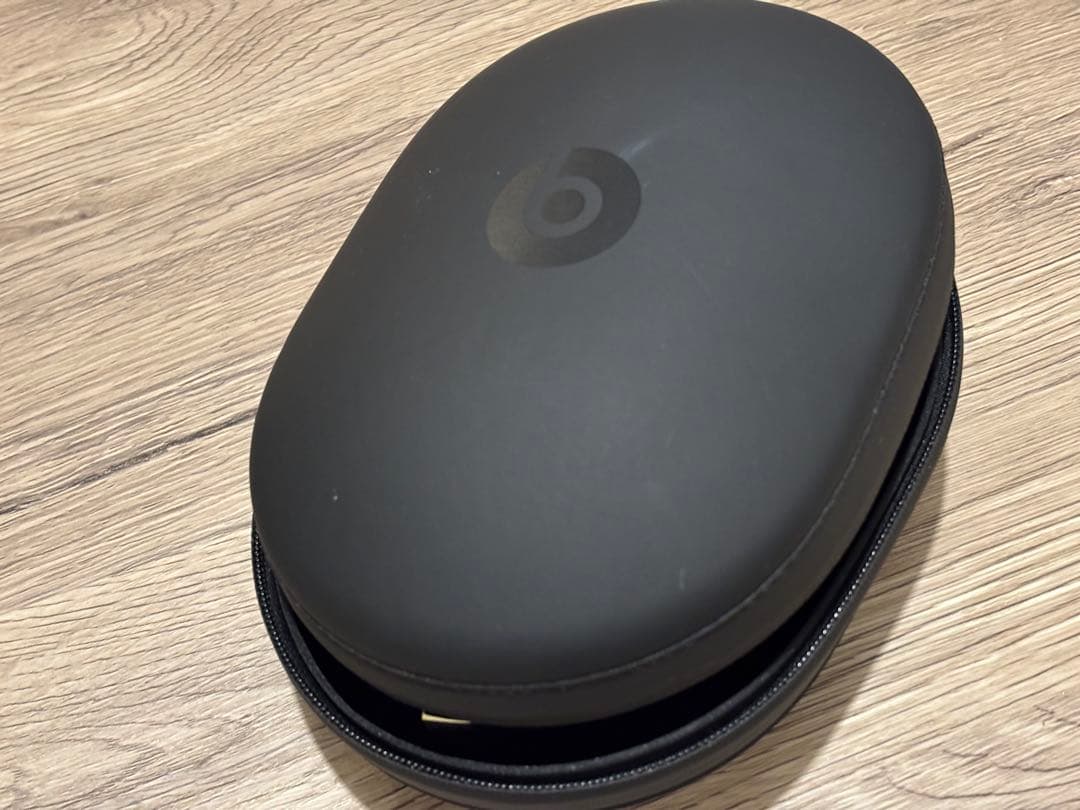 ヘッドホン Beats Studio3