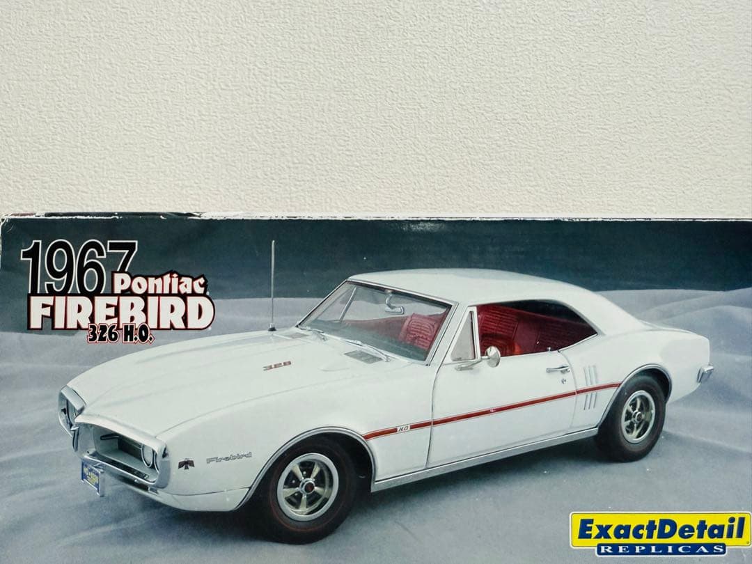 '67 Pontiacポンティアック FireBirdファイヤーバード 1/18