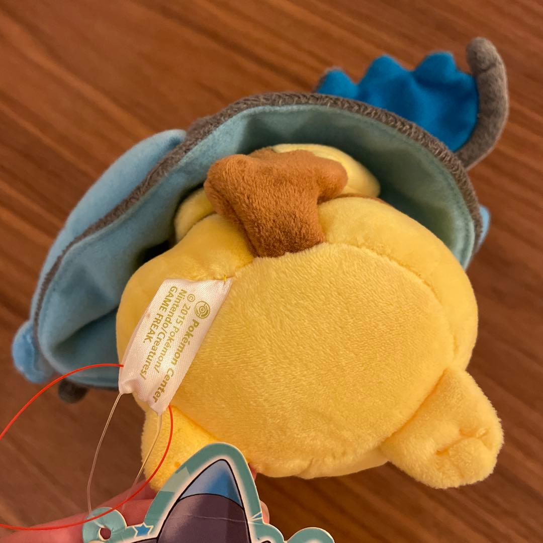 ポケモンセンター 限定 ぬいぐるみ メガリザードンXのポンチョを着たピカチュウ
