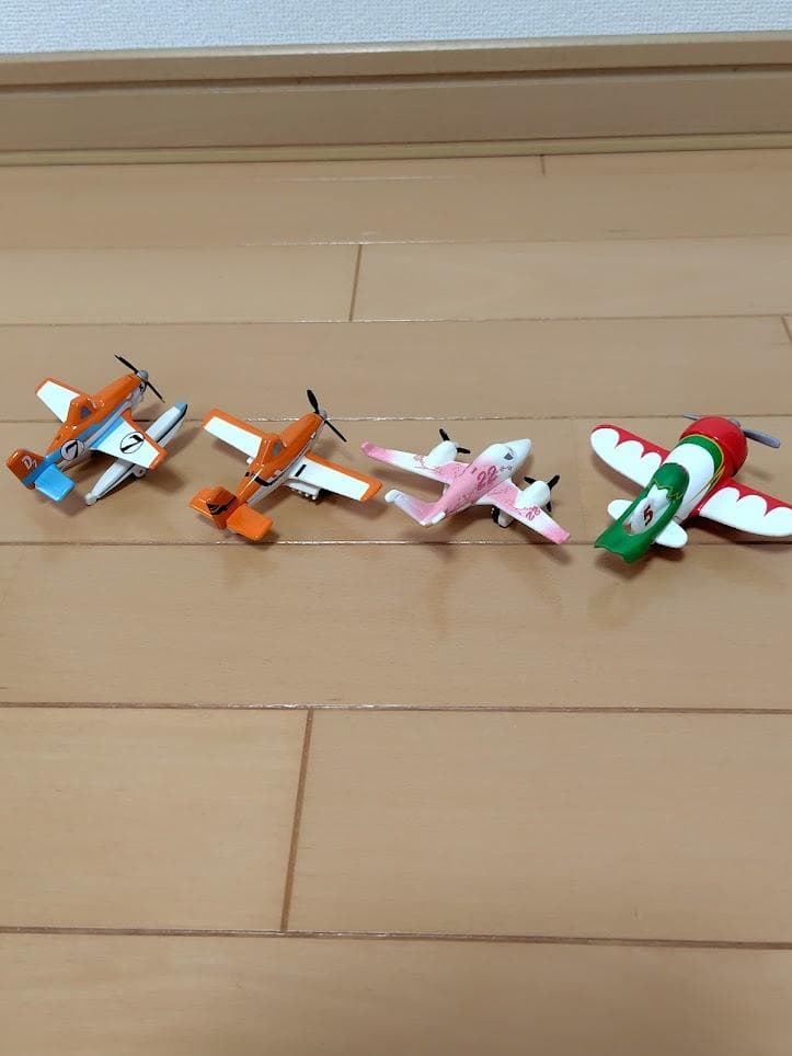 【レア・美品・送料無料】カーズ トミカ Planes １５個セット　バラ売り不可