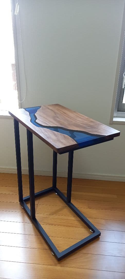 リバーテーブル　レジンテーブル　コーヒーテーブル　コの字　サイドテーブル