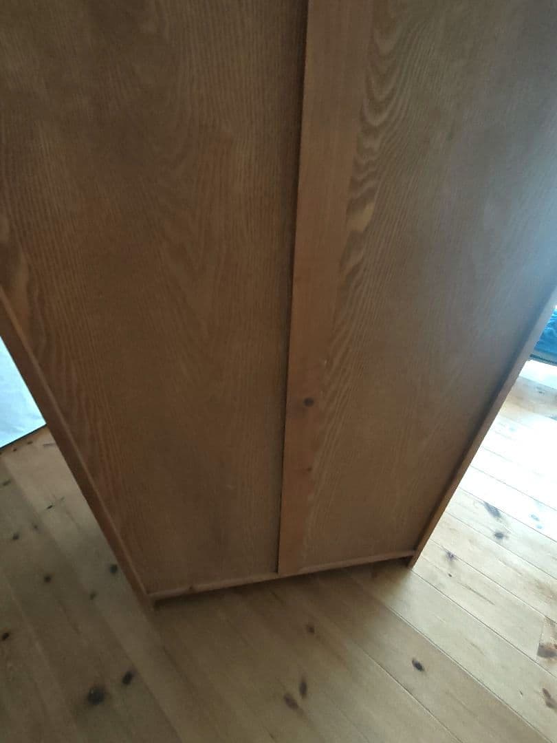 きょんきょんです　　送料込み　無垢パイン キャビネット アンティーク