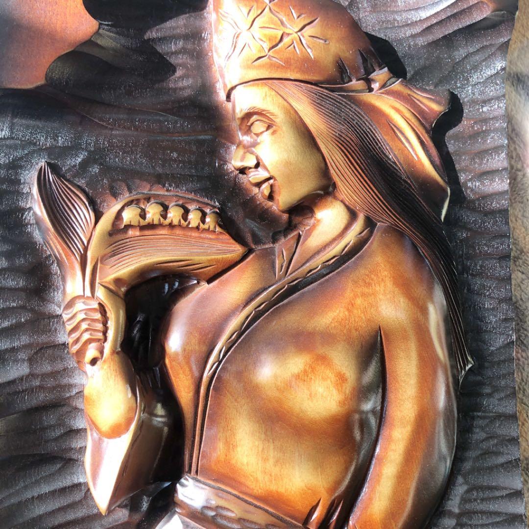 アイヌ　壁掛け　レリーフ