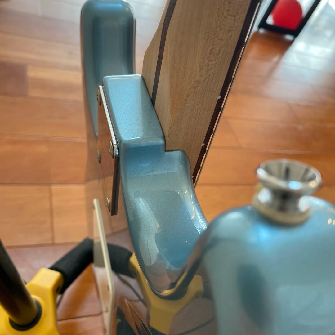 Squier Stratocaster ラージヘッド 水色　ライトブルー