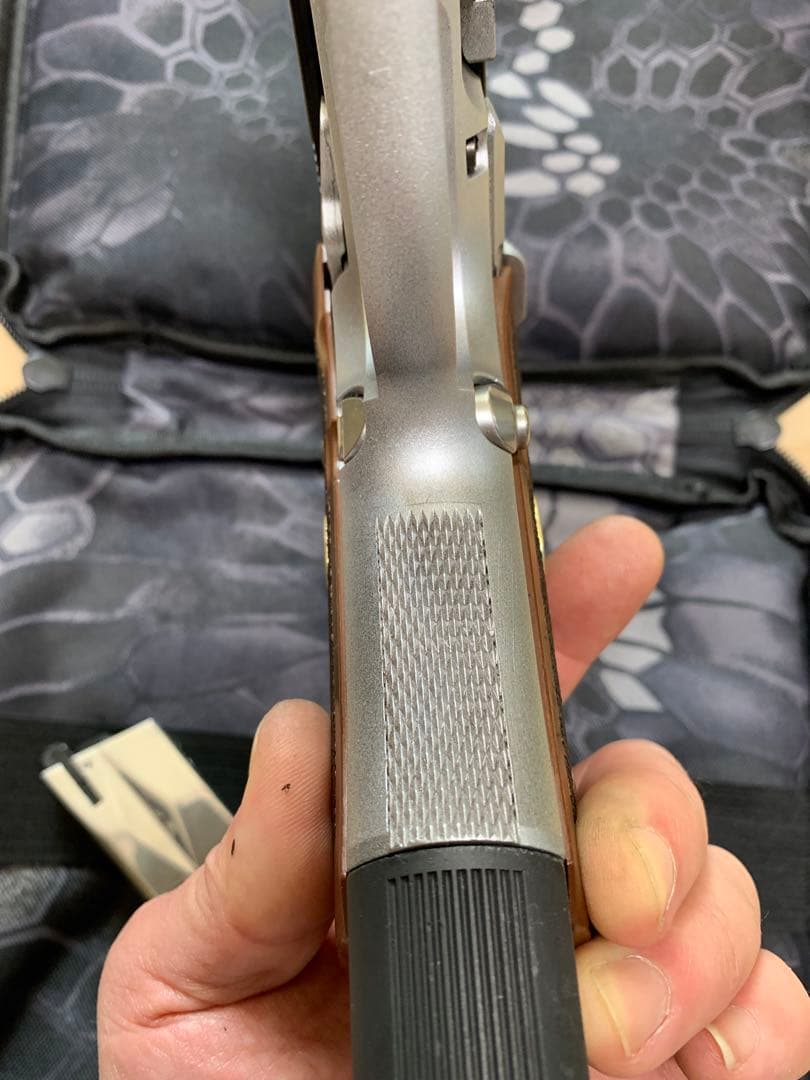 東京マルイ　サムライエッジ アルバート.W.モデル01風　マガジン2本ケース付き