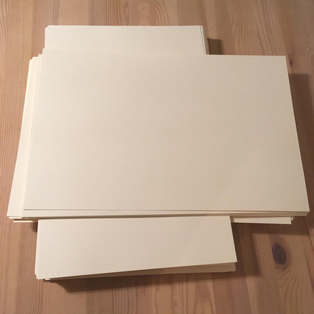 彩美カード紙（淡クリーム） 297×386mm 50枚