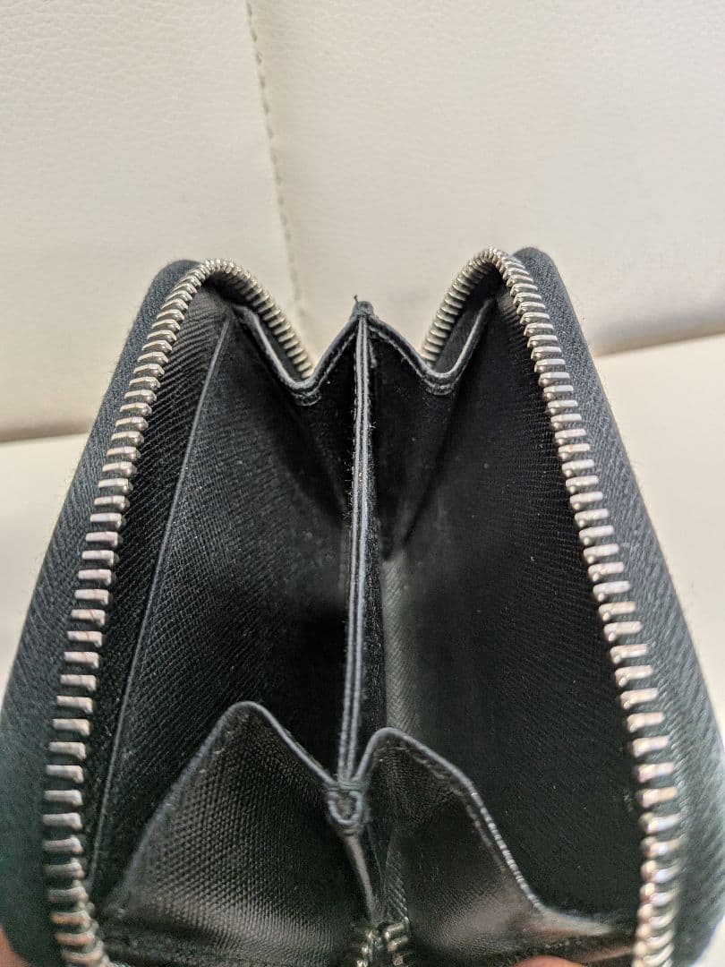 ひろす様　PRADA プラダ ケース