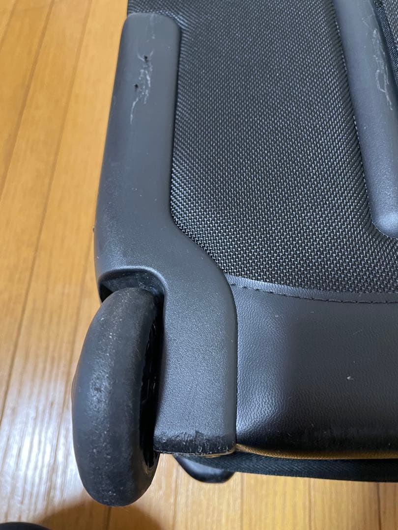 TUMI ブラック キャリーケース 2輪