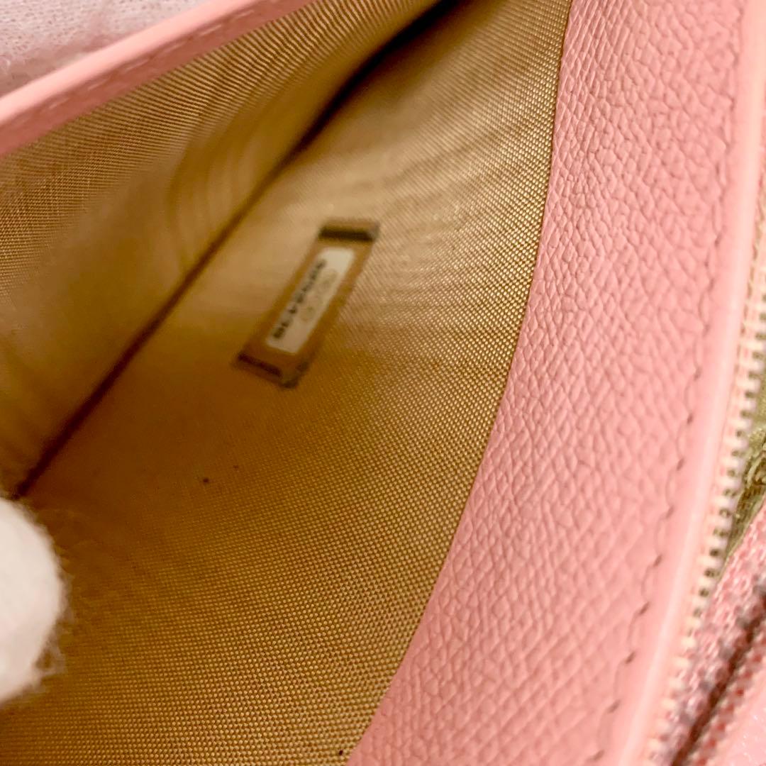 人気色！CHANEL ココボタン　ピンク　二つ折り財布　シャネル