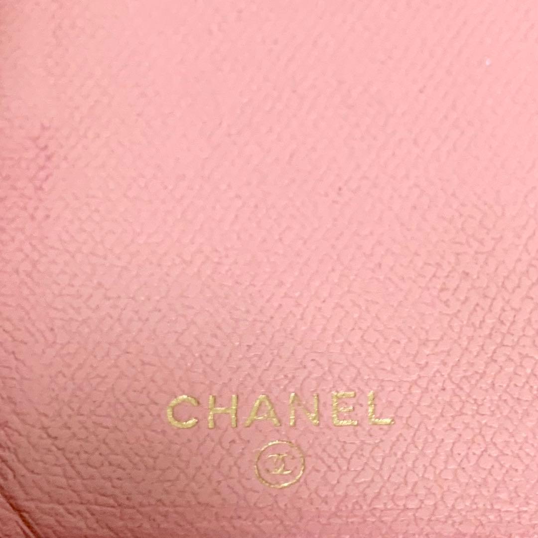 人気色！CHANEL ココボタン　ピンク　二つ折り財布　シャネル