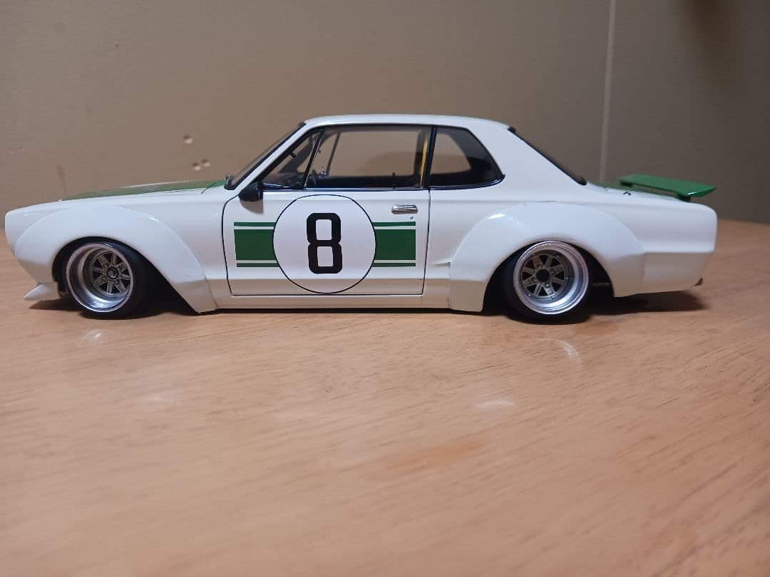 AUTOart 1/18 ハコスカGT-R改ワークス街道レーサー仕様