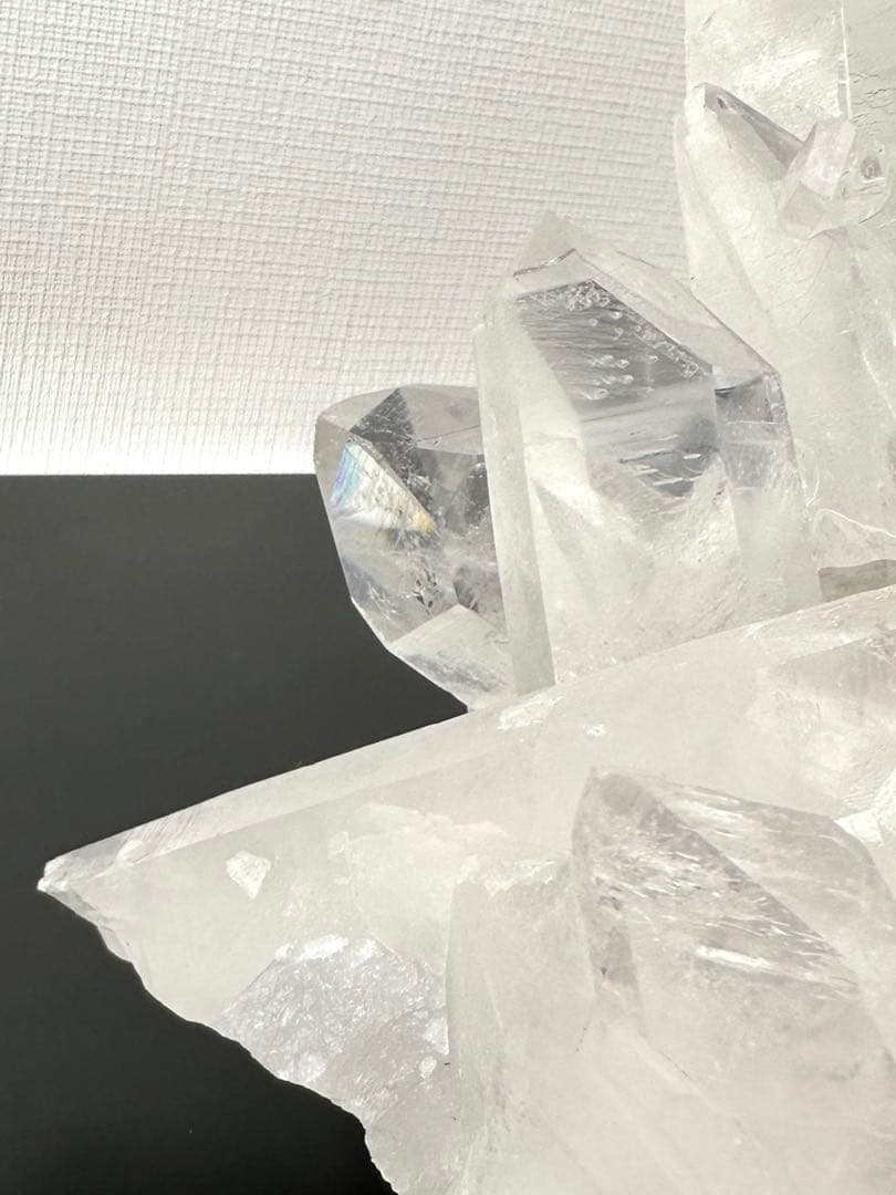 超特大・虹入り　ブラジリアンクォーツ　クラスター　クリスタル　クリアクォーツ