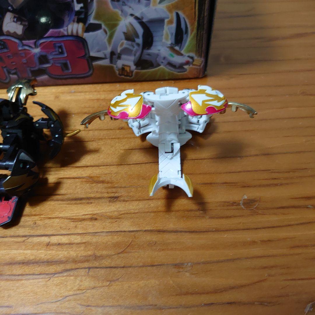 【激レア】 爆丸　神3 3体セット