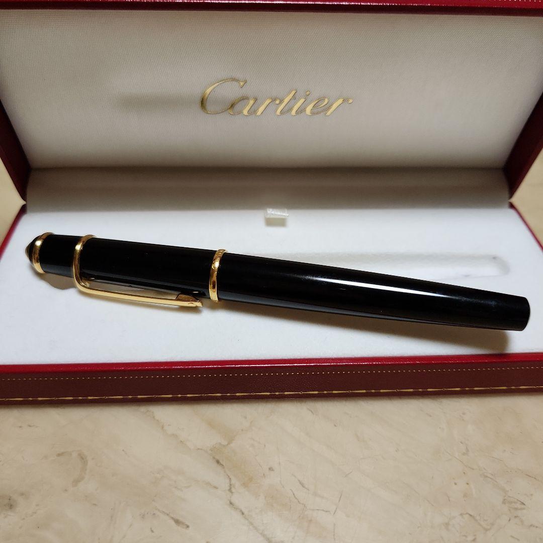 Cartier 万年筆 黒 ゴールド装飾