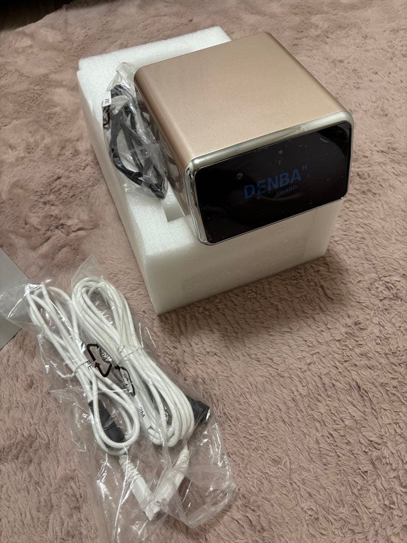 B*x様 DENBA HEALTH コンパクト美容機器 ゴールド