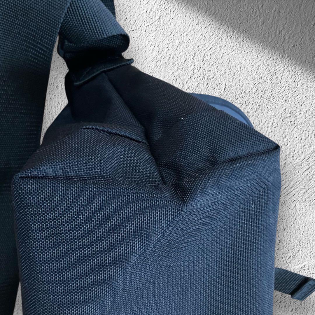 マンハッタンポーテージ ポケモン コラボ メッセンジャーバッグ カビゴン 黒